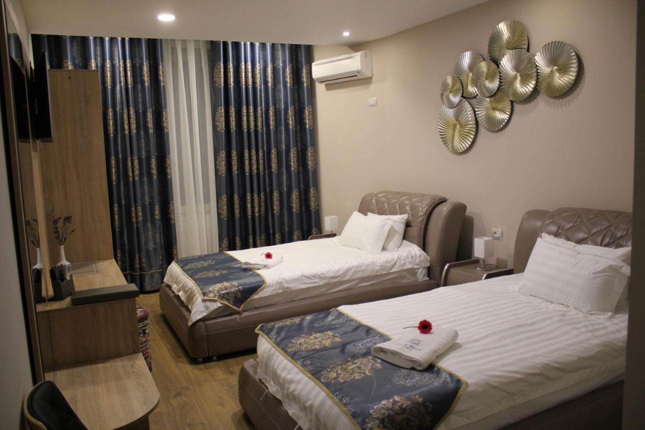 Park Hotel Tirana Exterior photo