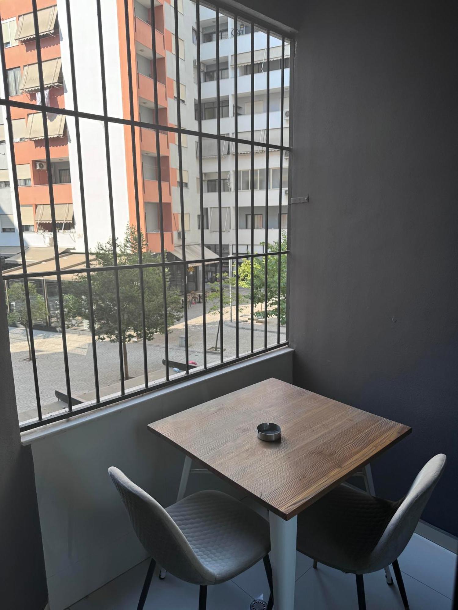 Park Hotel Tirana Exterior photo