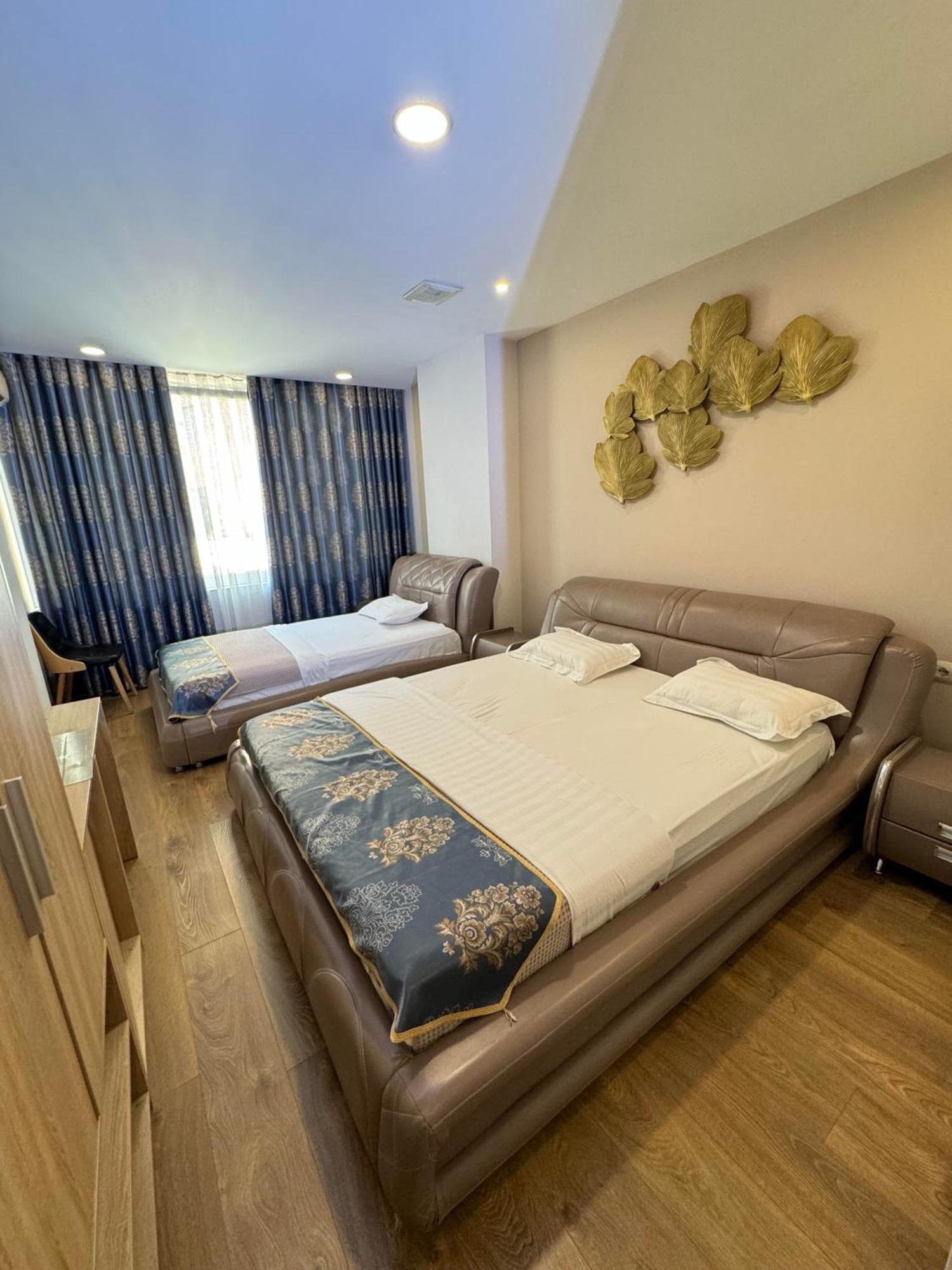 Park Hotel Tirana Exterior photo