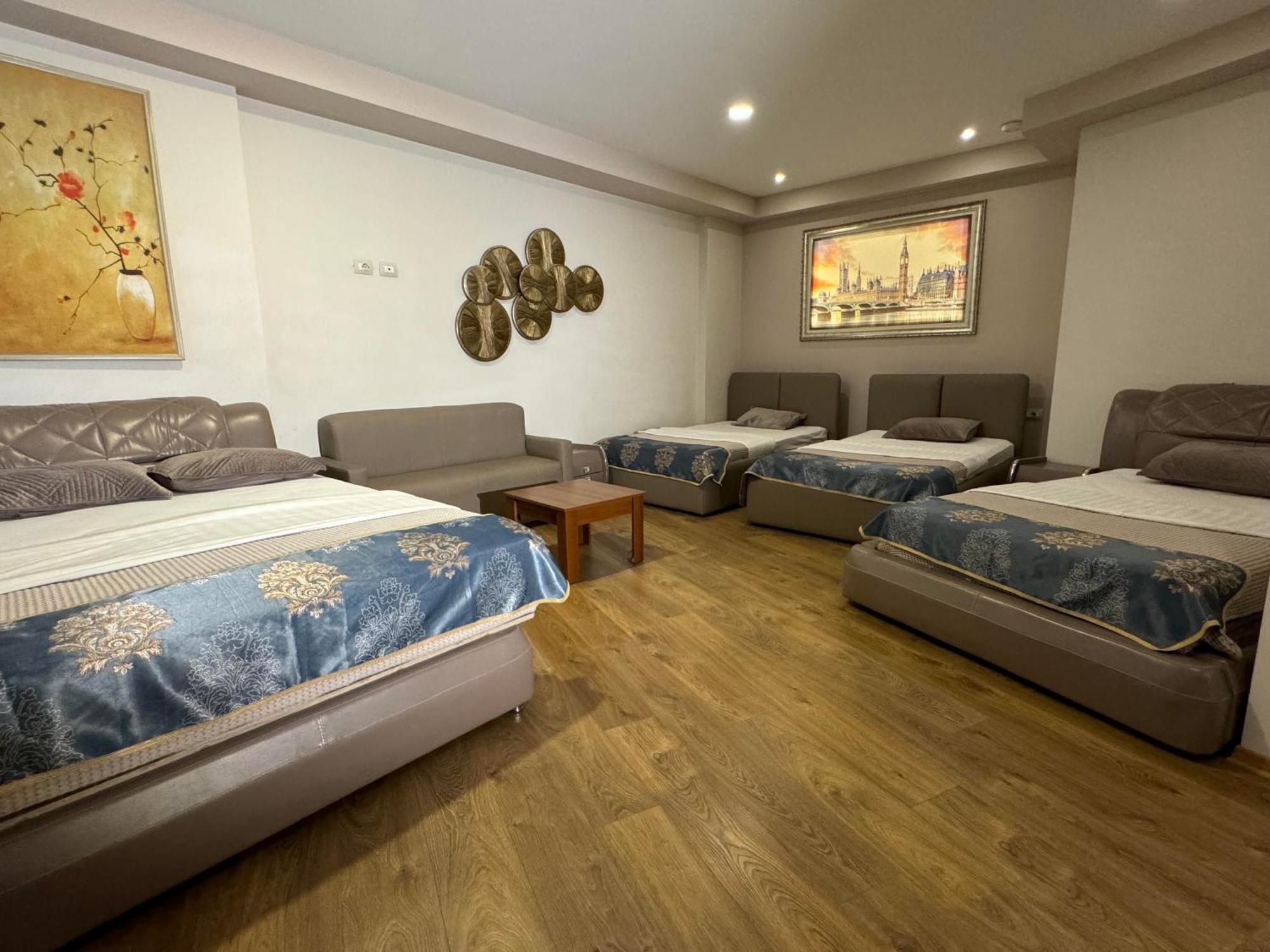 Park Hotel Tirana Exterior photo
