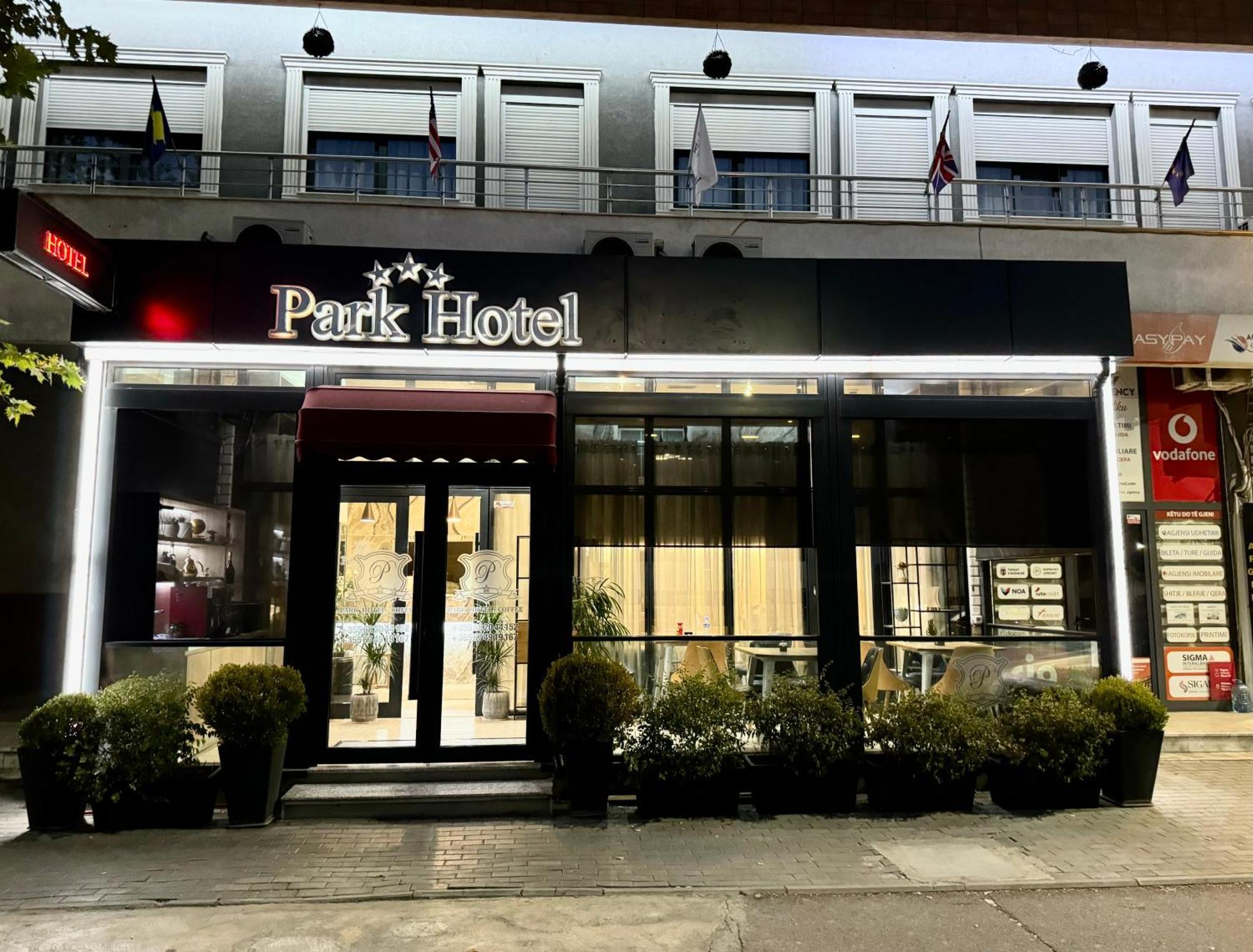 Park Hotel Tirana Exterior photo